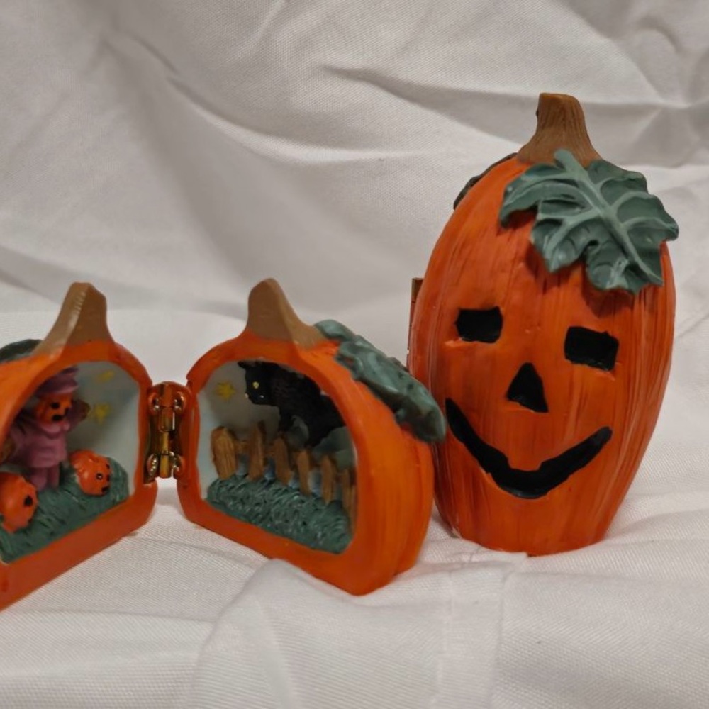 Halloween pumpkin heads